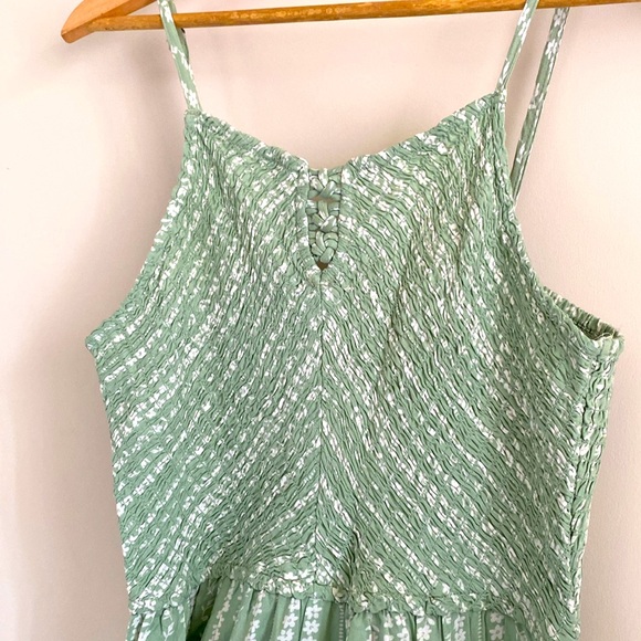 Sincerely Jules floral ruffle leg jumpsuit. Size M - Picture 4 of 8